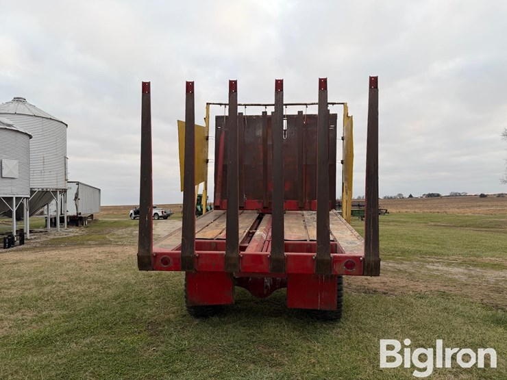 new-holland-1049-image-6