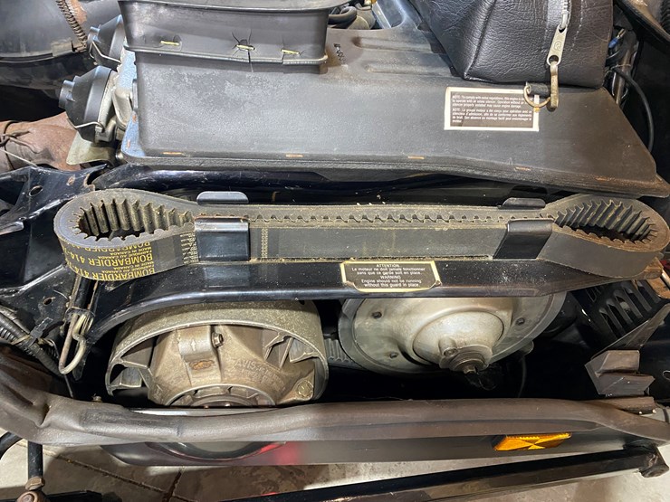 #3788-•-1991-ski-doo-formula-mach-1-snowmobile-image-25