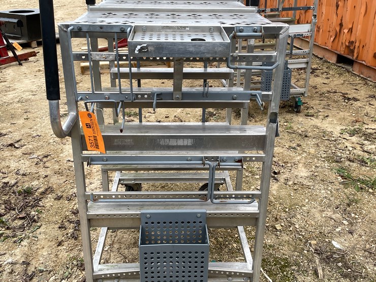 #3571-•-aluminum-rolling-cart-image-6