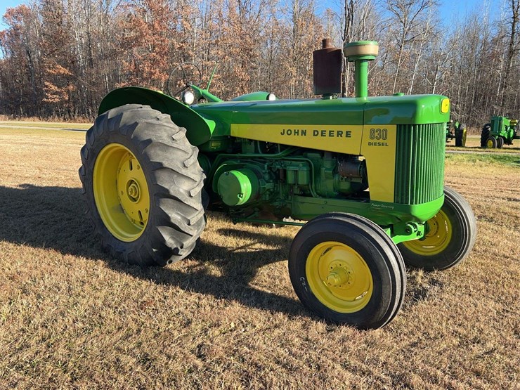 john-deere-830-image-7