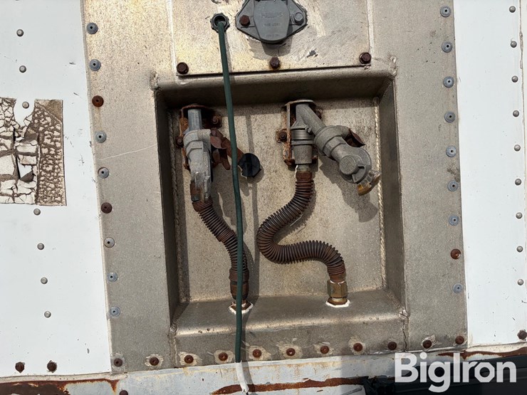 1989-strick-trailer-image-13