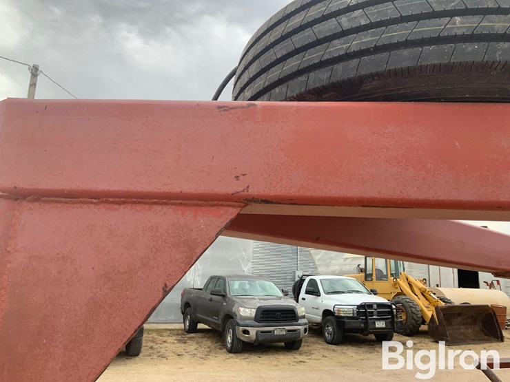 homemade-10-bale-feed-trailer-image-10