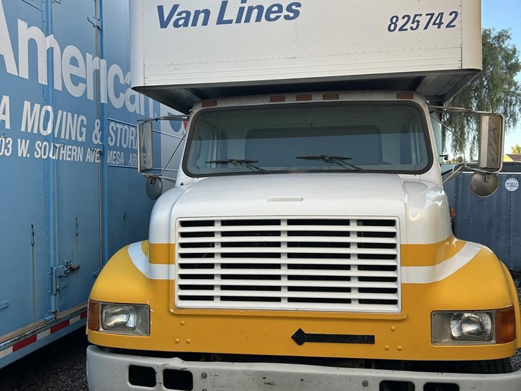 2001-international-4700-image-3