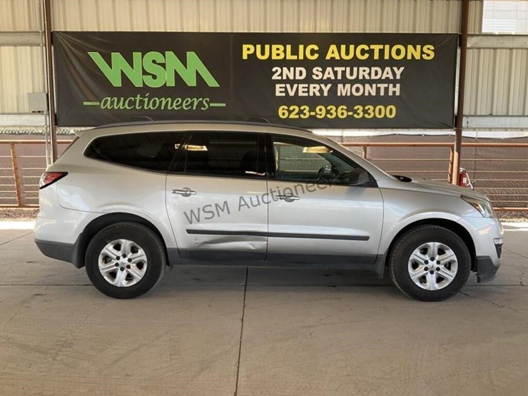 chevrolet-traverse-ls-image-1