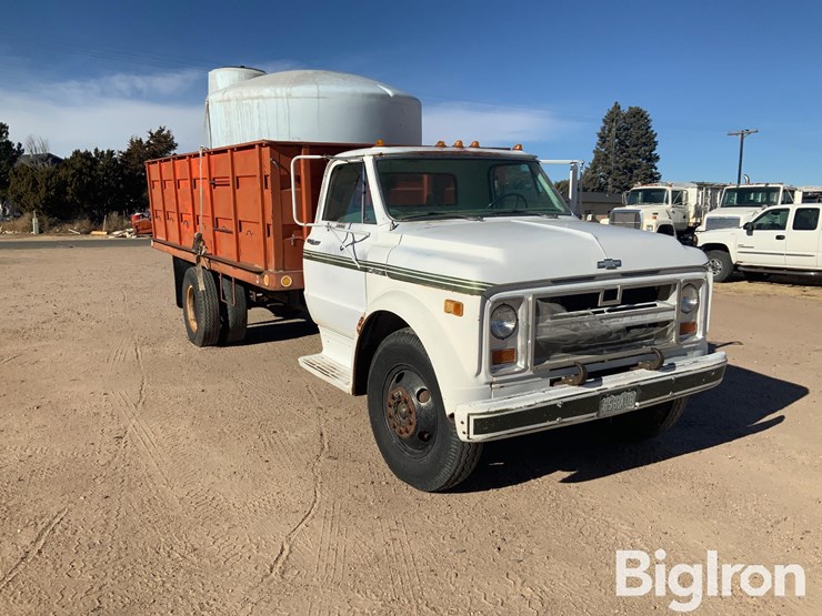 1972-chevrolet-c50-image-3