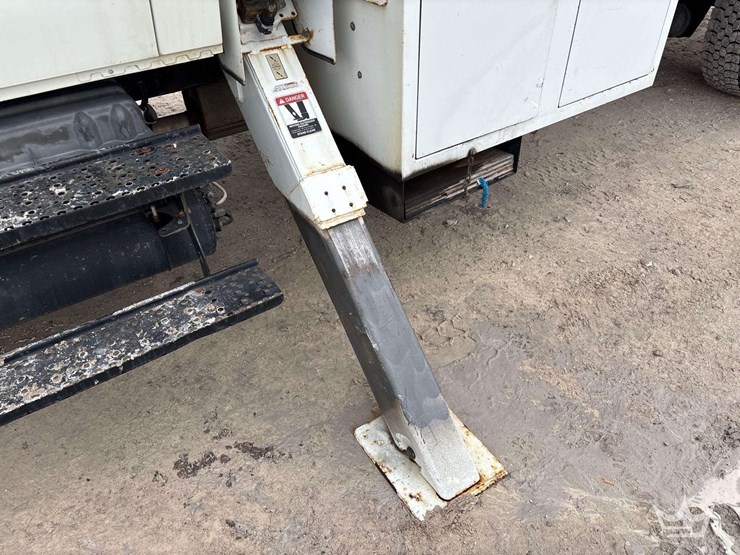 2007-international-durastar-4300-image-37