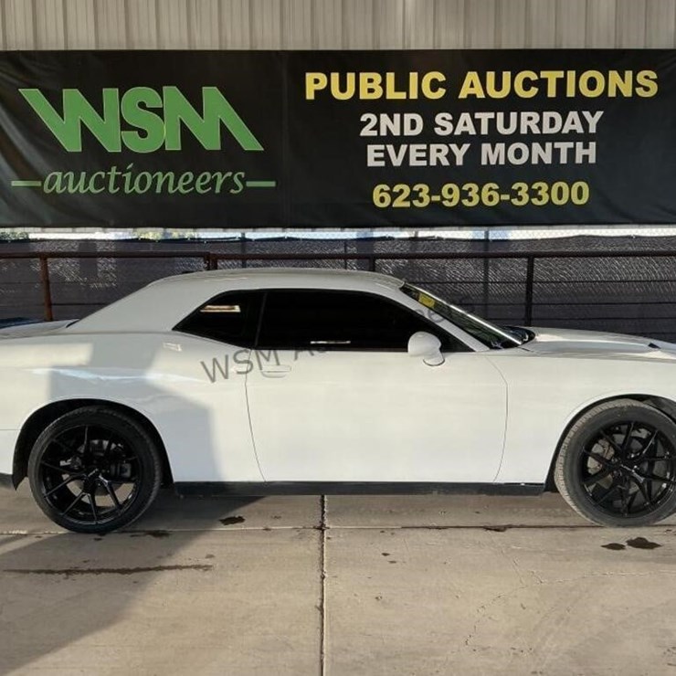 2016 Dodge Challenger SDN