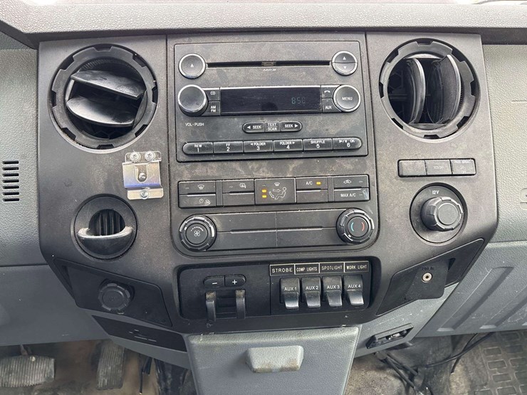 2012-ford-f550-image-11