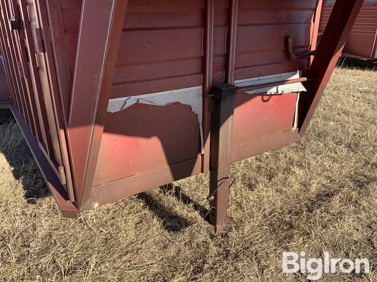 1990-titan-trailer-image-14