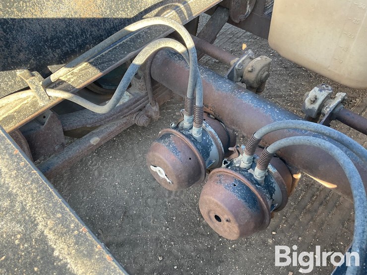 2002-neville-sprayer-trailer-image-9