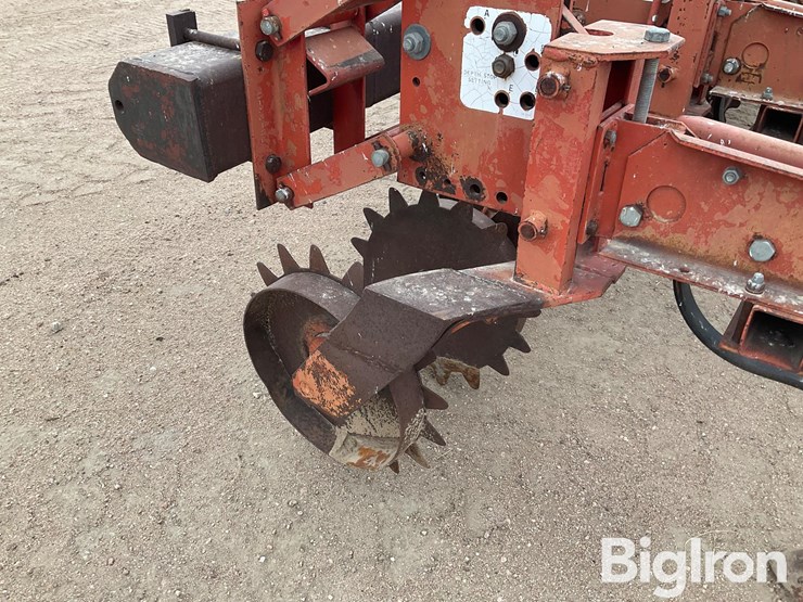 8-row-strip-tiller/cultivator-image-7