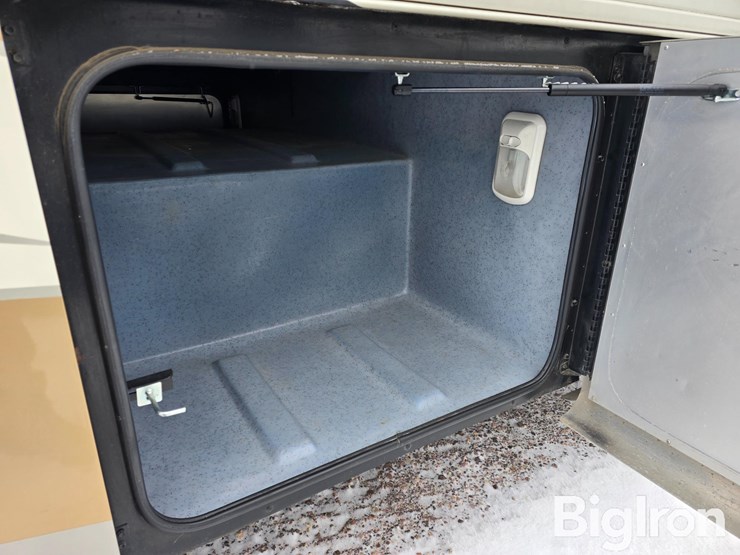 2013-allegro-open-road-36la-motorhome-image-15