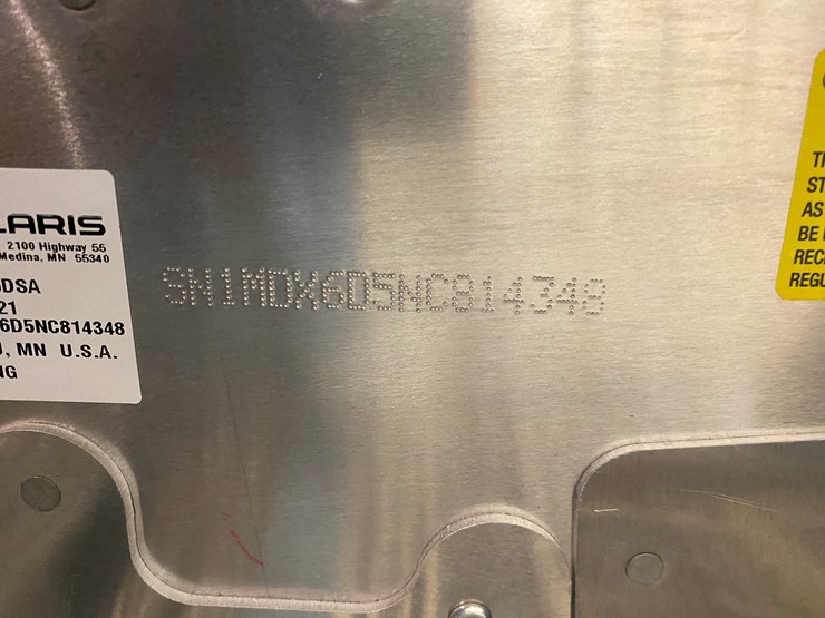 #3795-•-2022-polaris-600r-snowmobile-image-19