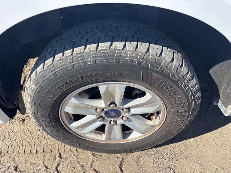 2016-ford-f150-image-31