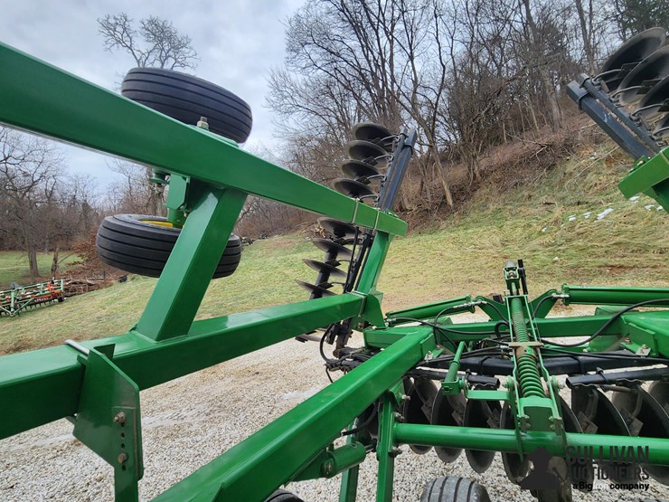 2011-john-deere-637-image-18