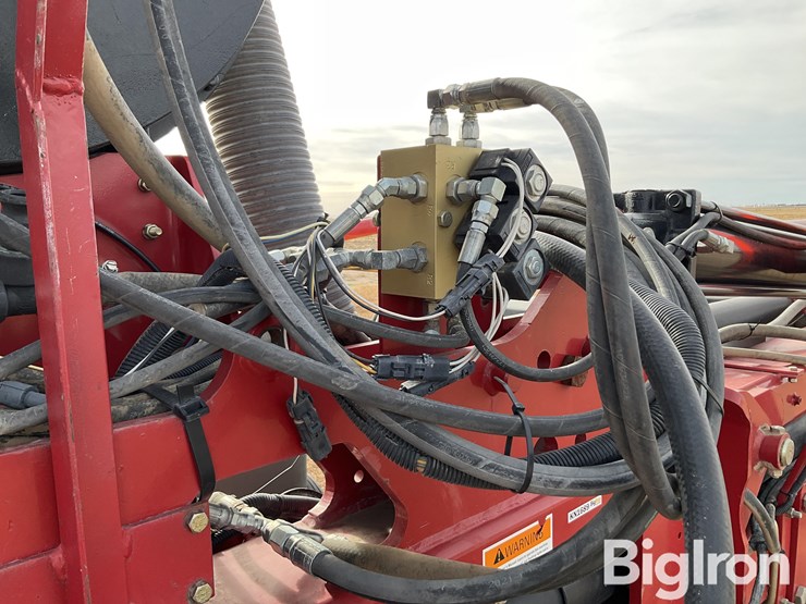 2011-case-ih-1230-image-11