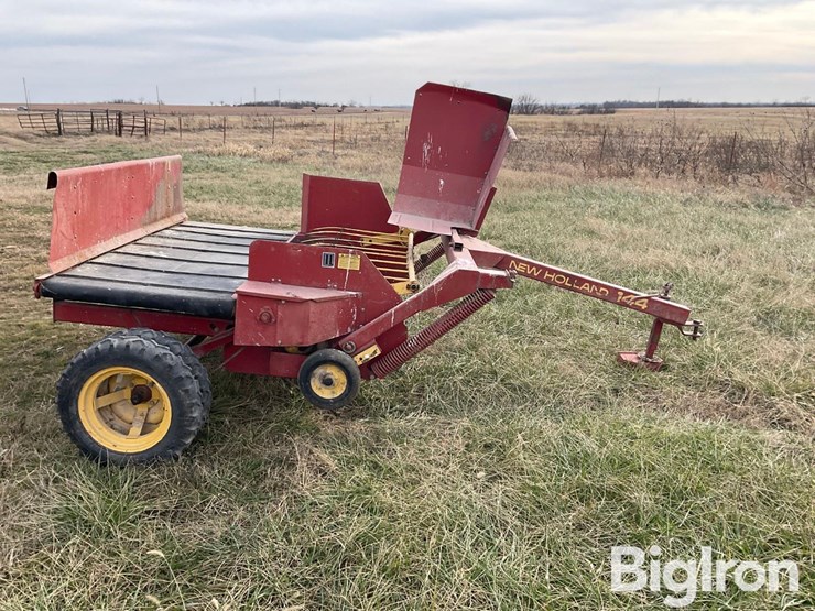 new-holland-144-image-4
