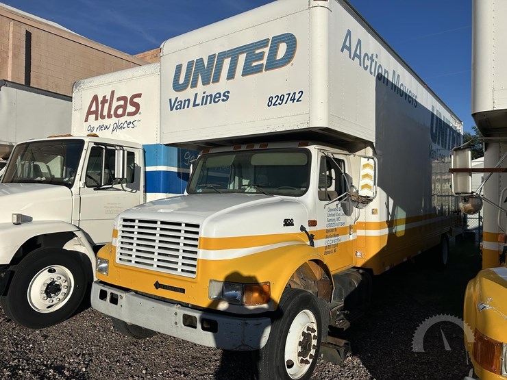 2001-international-4700-image-1