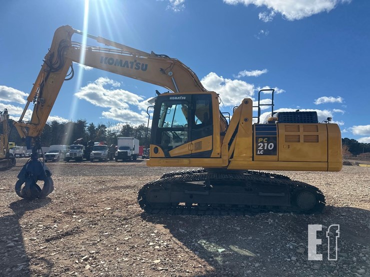 2021-komatsu-pc210-lc-11-image-11