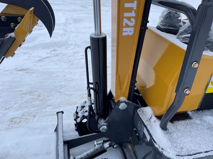 #206-•-new-ats-mini-excavator-image-16