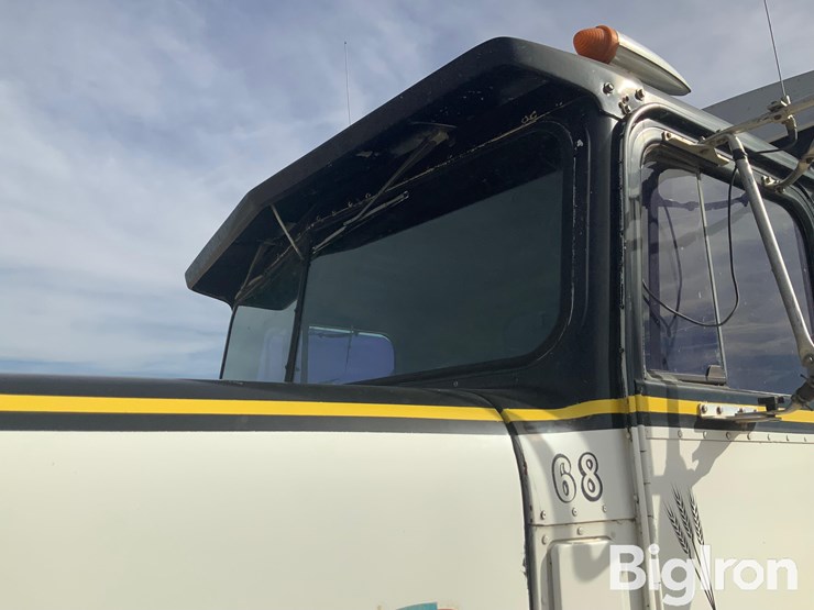 1981-international-f-4370-image-12