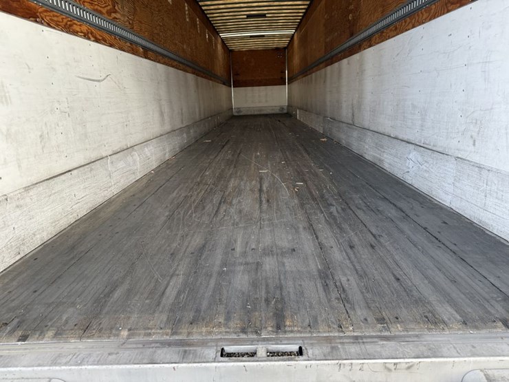 2016-utility-van-image-8