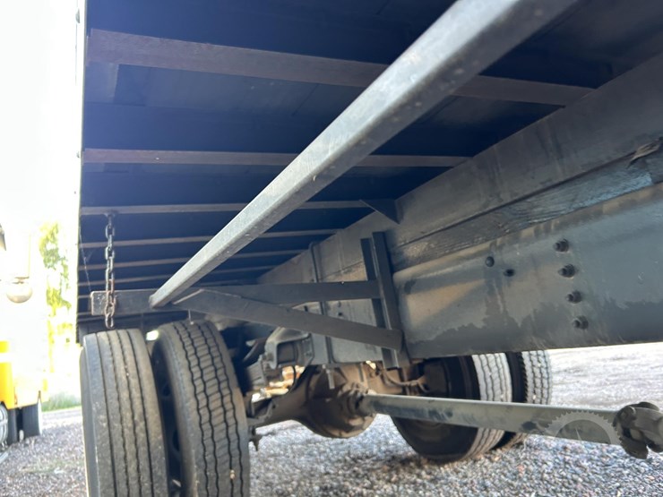 1998-isuzu-ftr-image-22