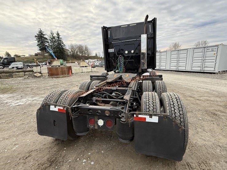 international-prostar-image-6