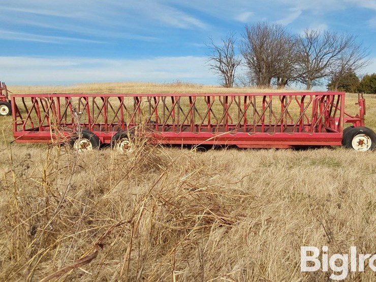 apache-wfw24a2-24'-feeder-wagon-image-4