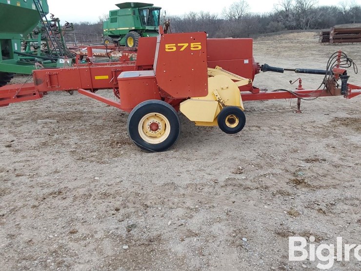 new-holland-575-image-2