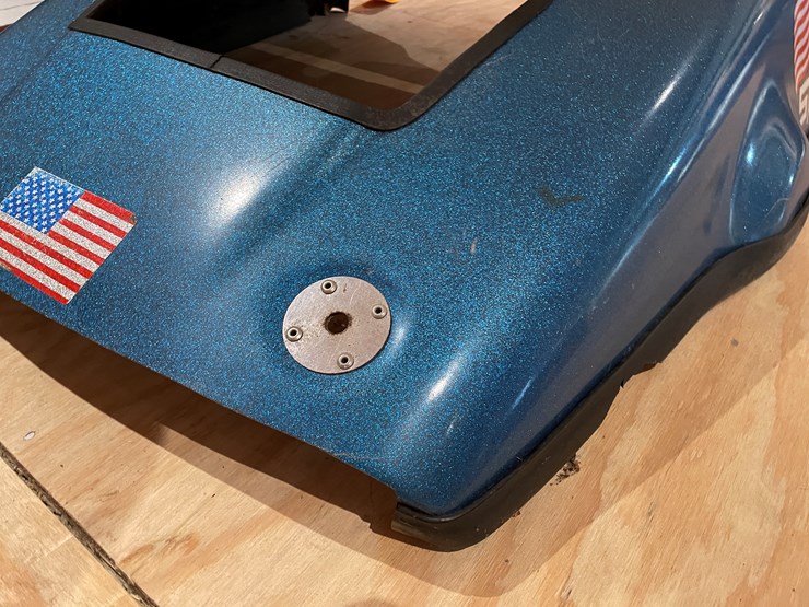 #3851-•-1973-speedway-440-blue-max-snowmobile-hood-image-5