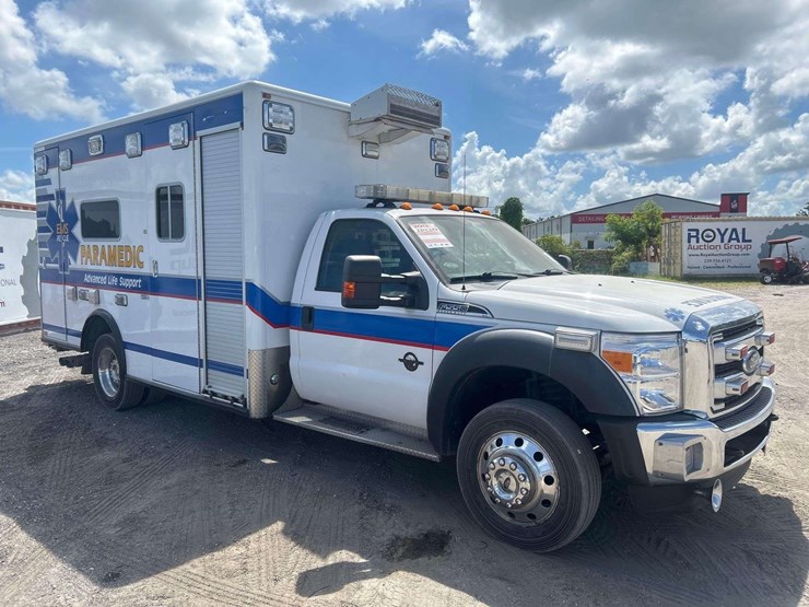 2013-ford-f550-image-2