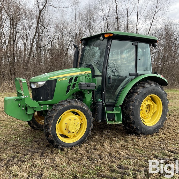 2022 JOHN DEERE 5065E