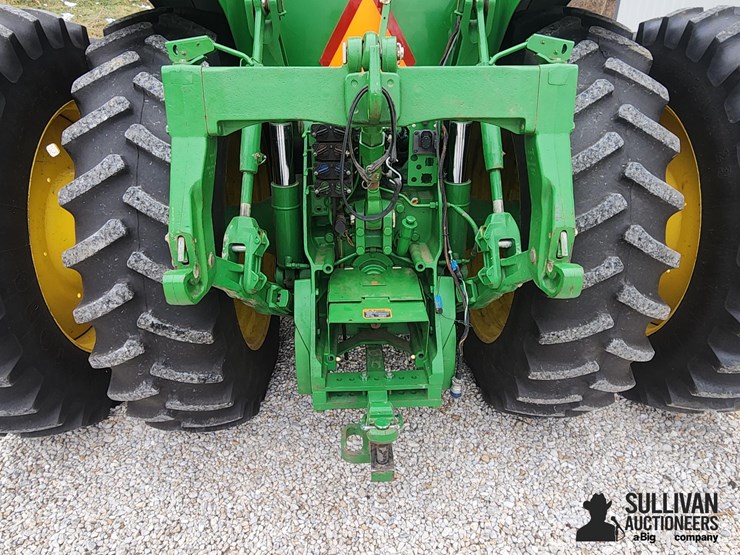 2010-john-deere-8225r-image-10
