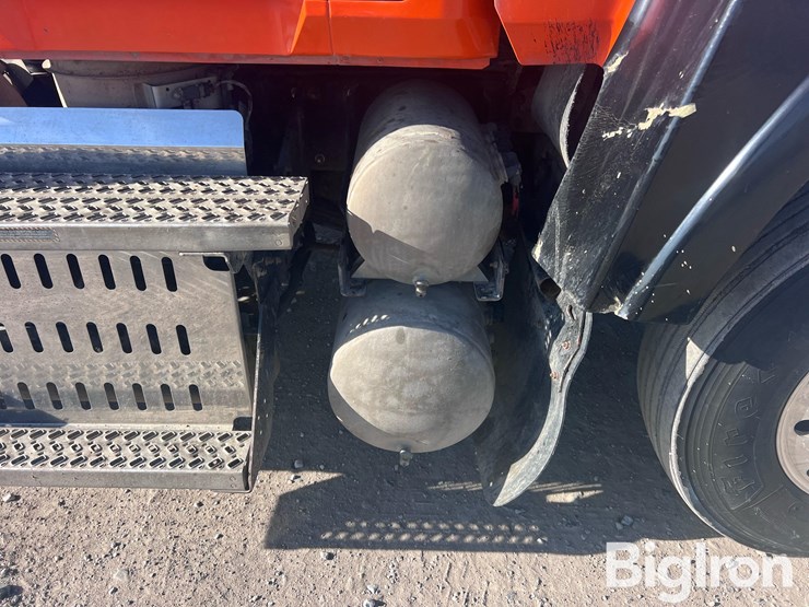 2016-mack-pinnacle-chu613-image-20