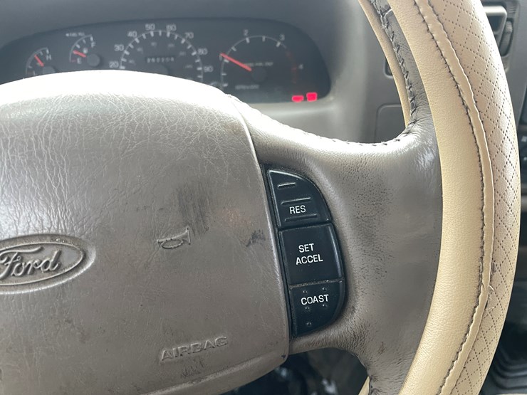 2000-ford-f350-image-65