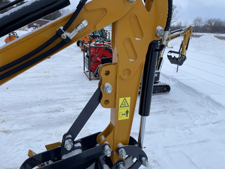 #206-•-new-ats-mini-excavator-image-21