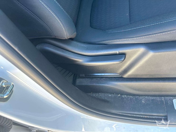 2020-chevrolet-silverado-1500-image-26