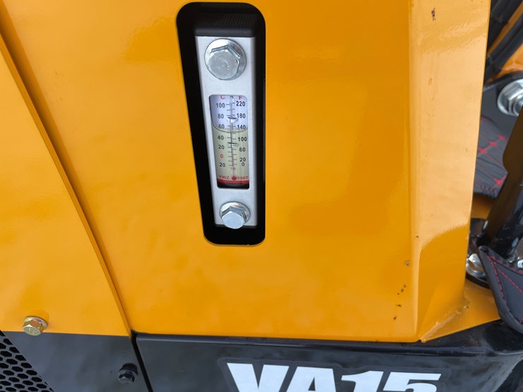 #200-•-miva-va15-mini-excavator-image-39