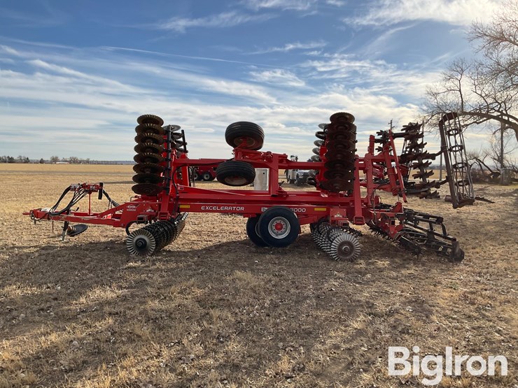 2015-kuhn-8000-excelerator-vertical-tillage-tool-image-4