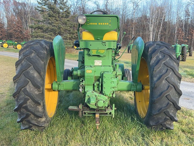 1957-john-deere-720-image-4