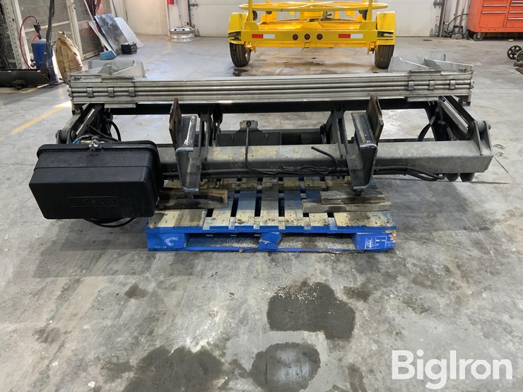 2022-maxon-gpt-25-tuk-a-away-aluminum-lift-gate-image-2