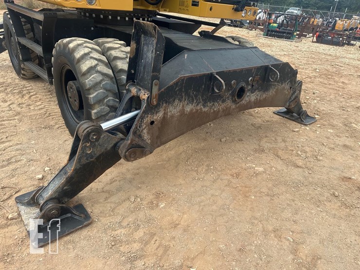 2017-caterpillar-m316f-image-15