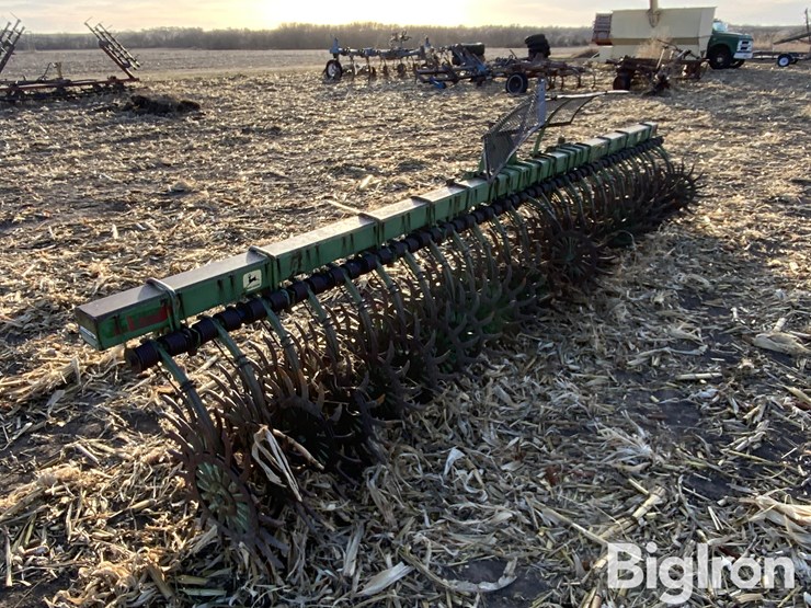 john-deere-400-image-7