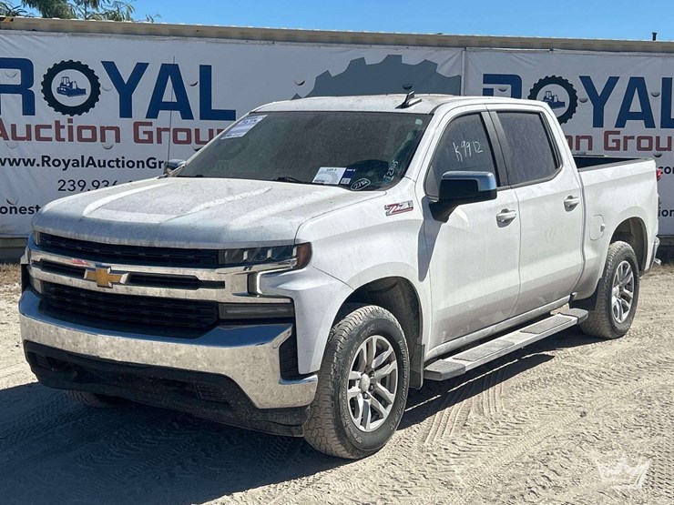 2020-chevrolet-silverado-1500-image-1