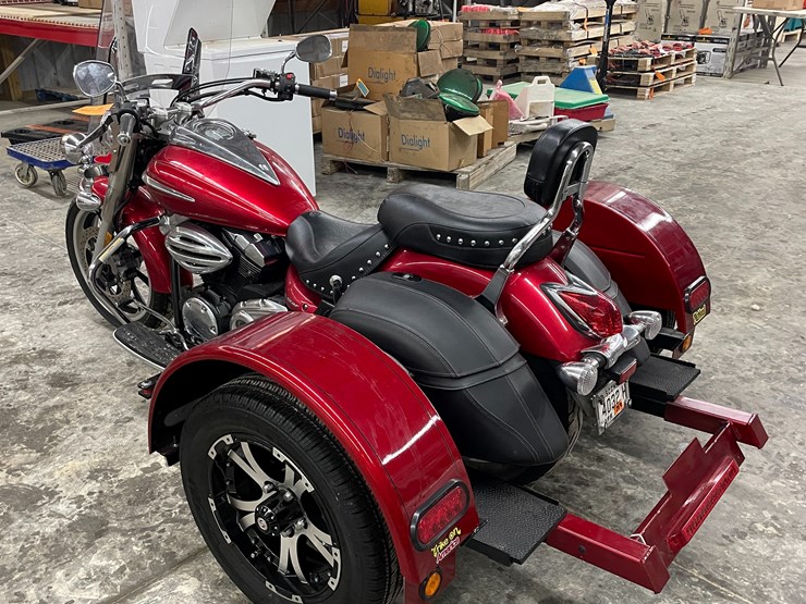 #1010-•-2011-yamaha-v-star-950-tourer-motorcycle-with-trike-kit-(has-wi-title)-image-7