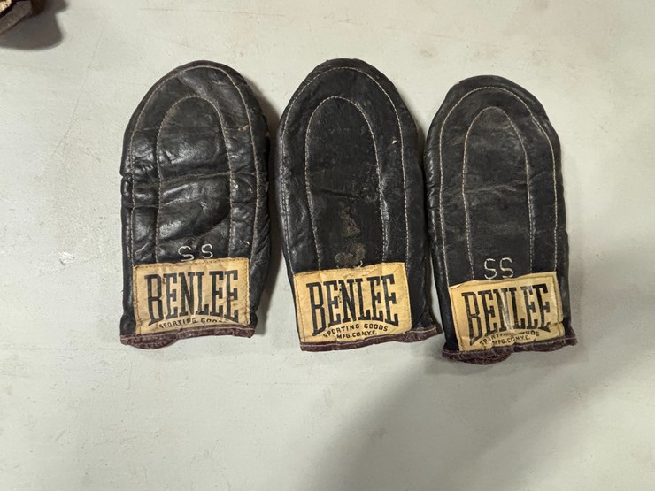 #3001-•-leather-holster-image-4