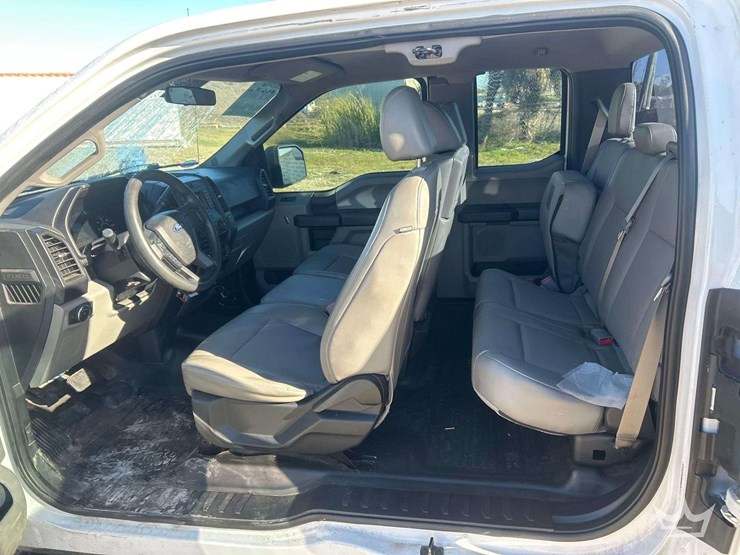 2016-ford-f150-image-13