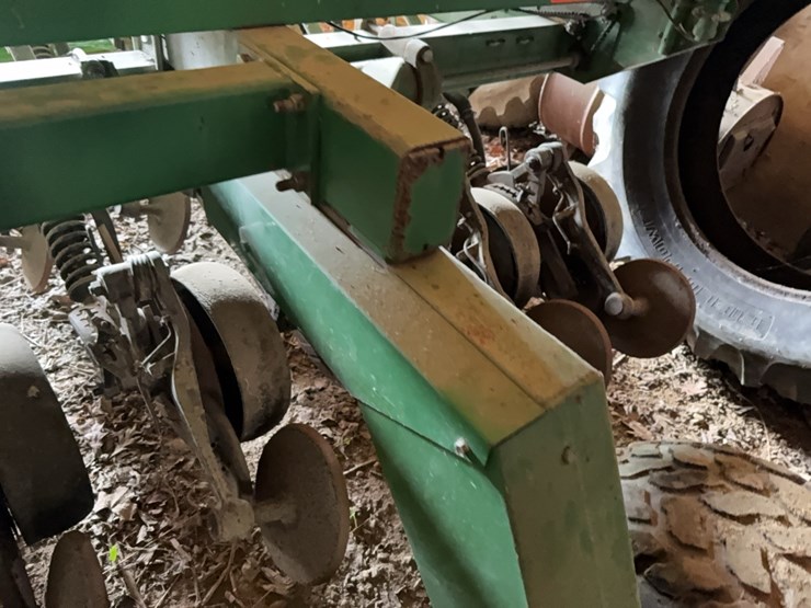 john-deere-1560-image-40