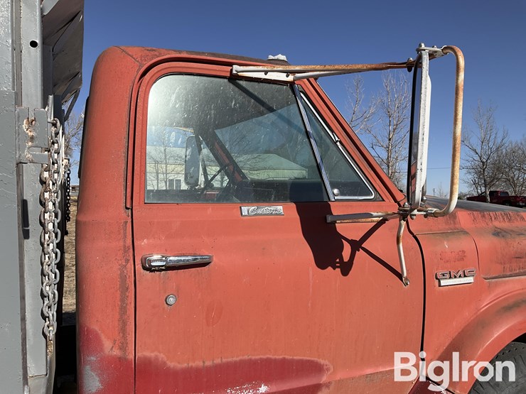 1970-gmc-5500-image-17